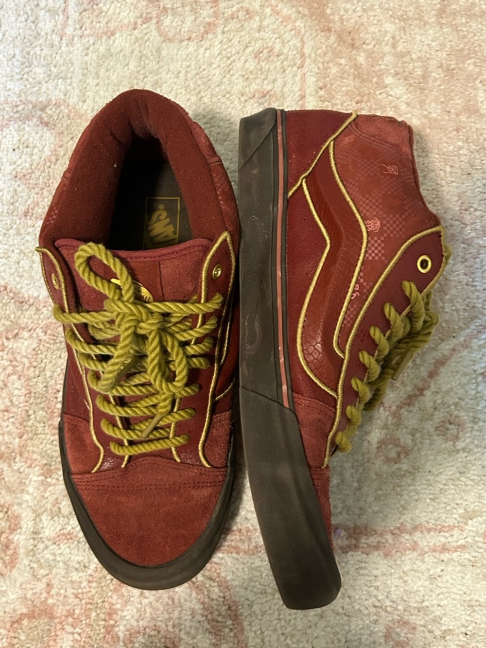 Men's Red Vans “Knu Mid Skool year of the dragon”